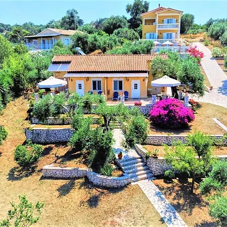 Nora Mit Zwei Schoenen Doppelhaushaelften, 